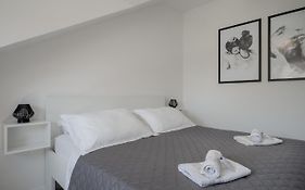 Ami Apartments